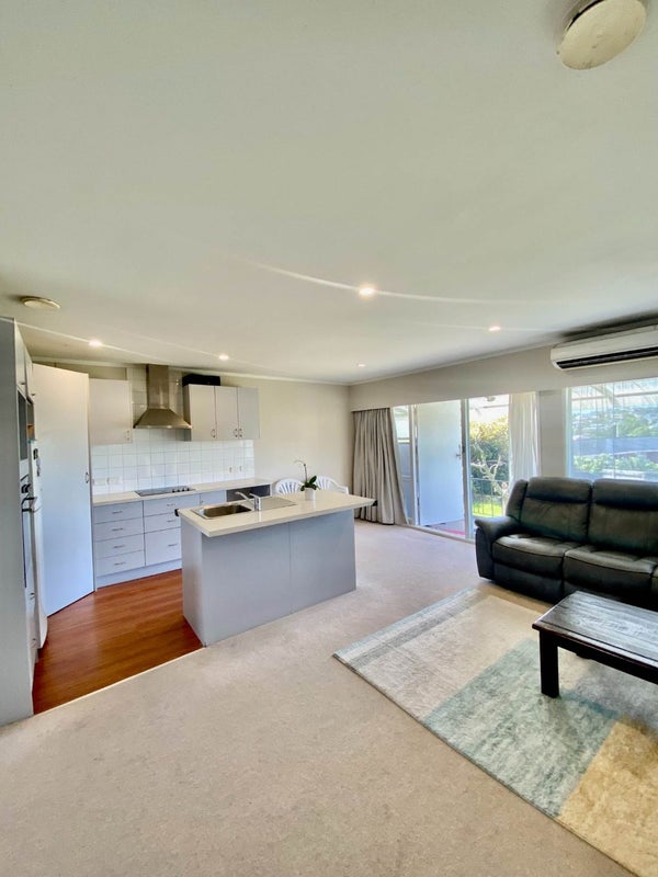 1/8 Terry Street, Blockhouse Bay, Auckland - Carousel 2