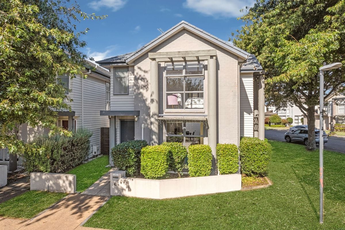 41 Bruce Pulman Drive, Takanini, Auckland - Carousel 1