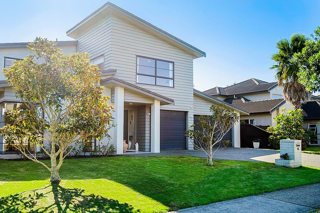 15 Pine Harbour Parade, Beachlands, Auckland - Carousel 2