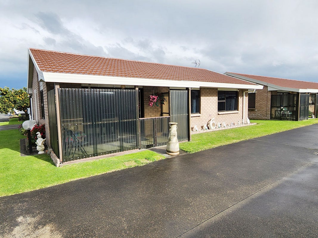 25/549 Childers Road, Te Hapara, Gisborne - Carousel 1
