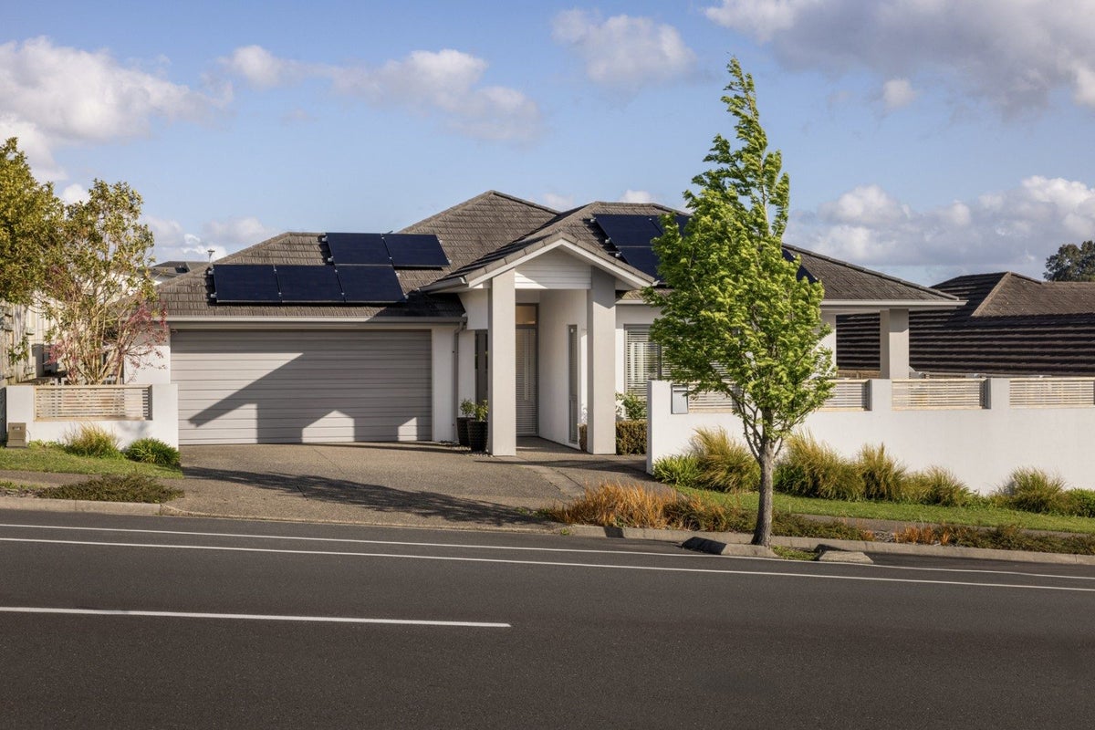 324 Lakes Boulevard, Pyes Pa, Tauranga - Carousel 15