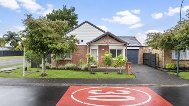 21 Drummond Drive, Ranui, Auckland - Carousel 1