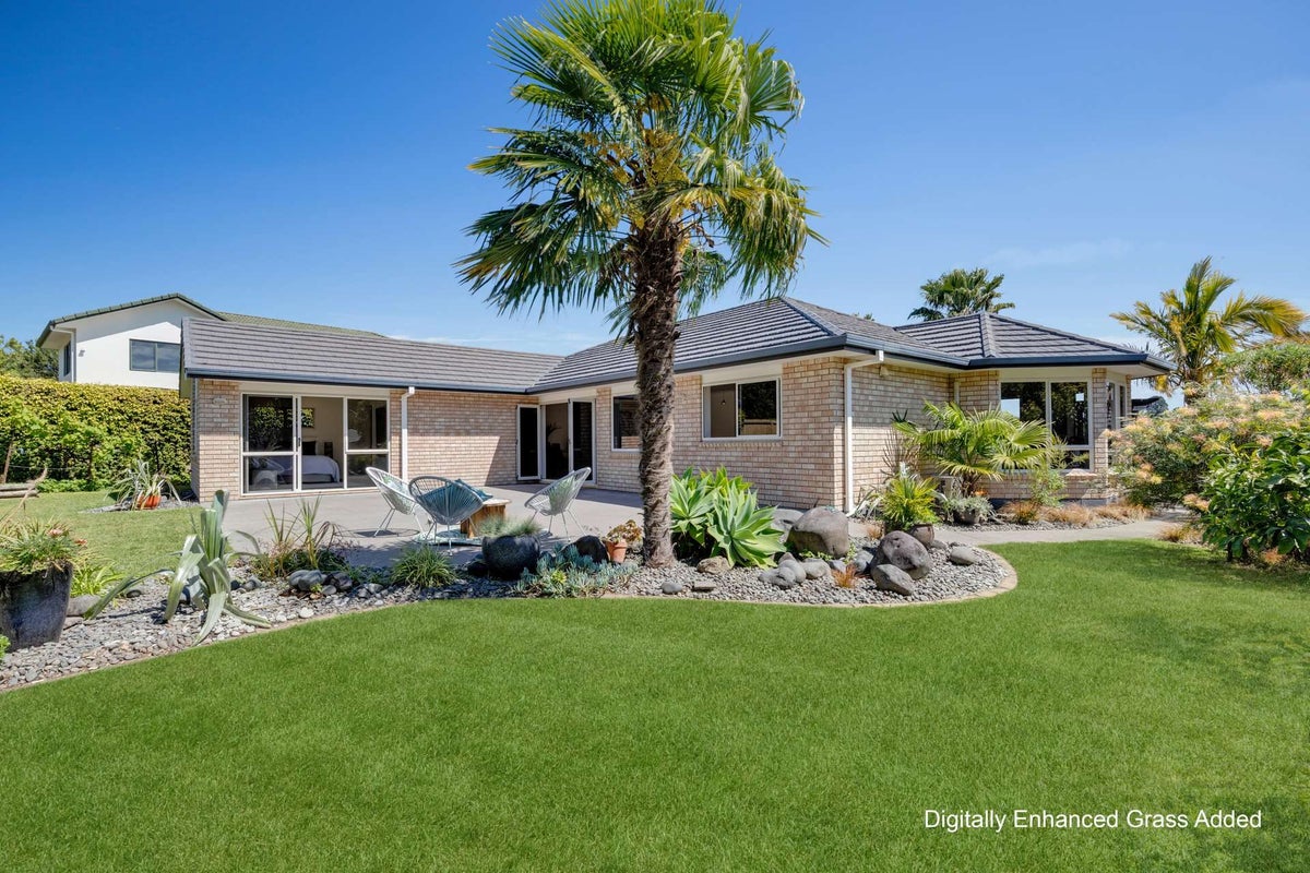 52 Lysaght Place, Welcome Bay, Tauranga - Carousel 1