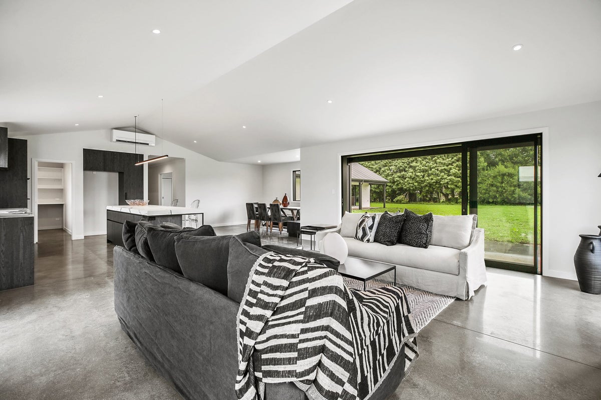 6 Clydesdale Lane, Pirongia, Pirongia - Carousel 2