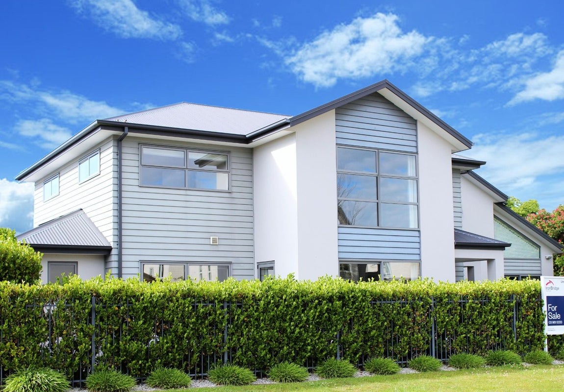 6 The Willows, Hillmorton, Christchurch - Carousel 15