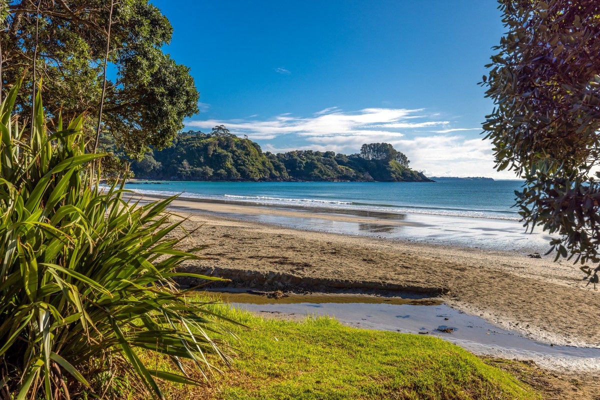 20 Hill Road, Palm Beach, Waiheke Island - Carousel 19