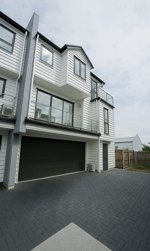56A Galway Street, Onehunga, Auckland - Carousel 2