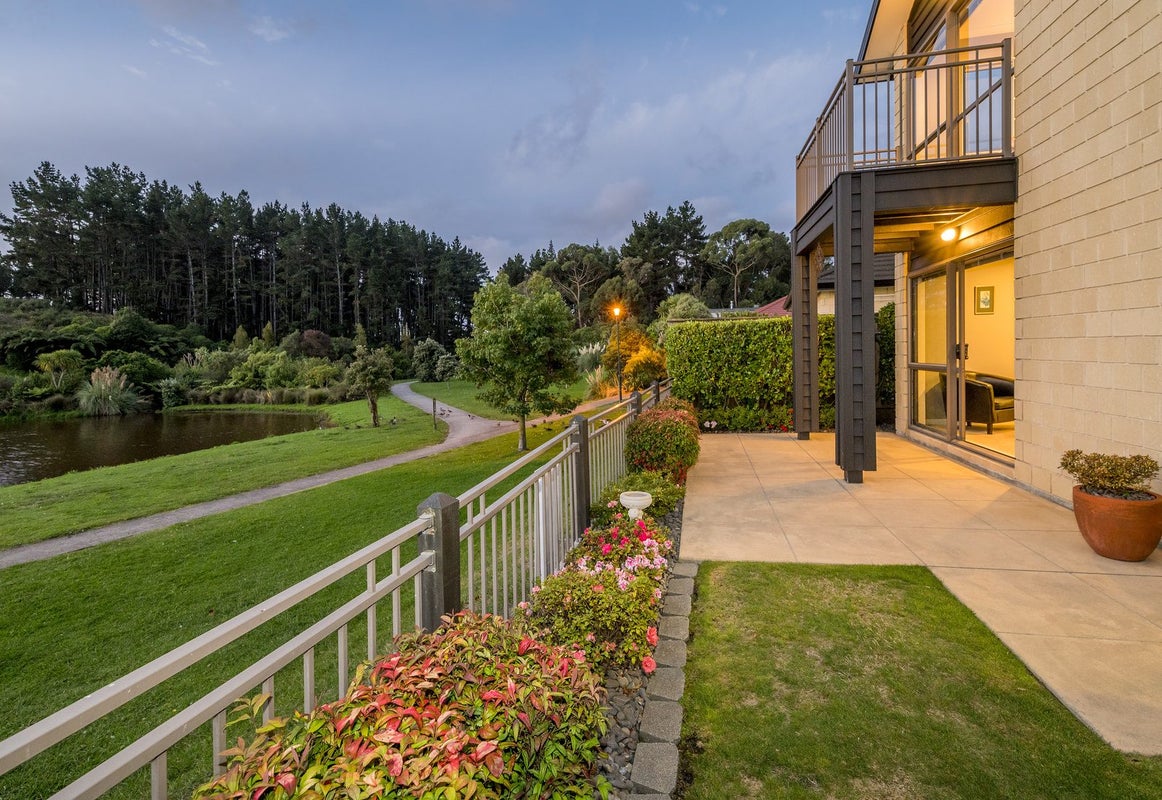 29 Bluewater Place, Paraparaumu, Paraparaumu - Carousel 1