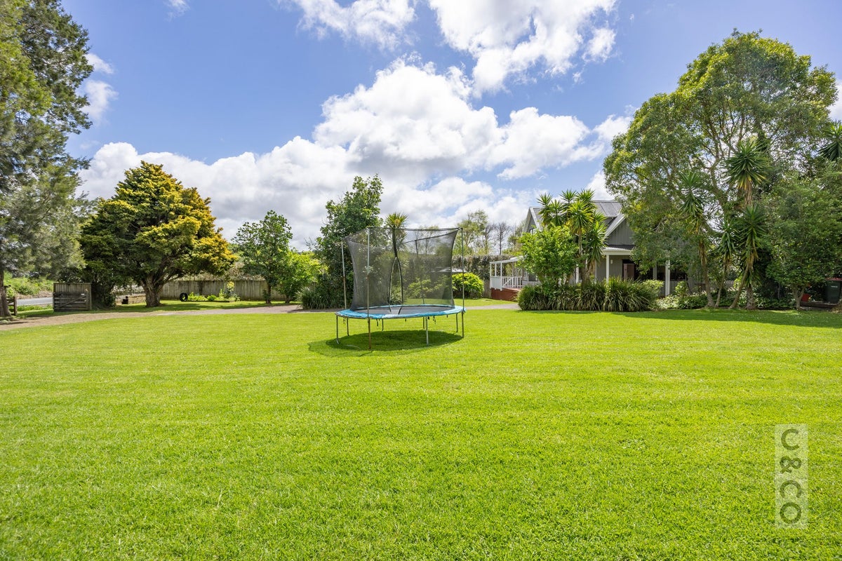 59 Barrett Road, Riverhead, Albany - Carousel 2