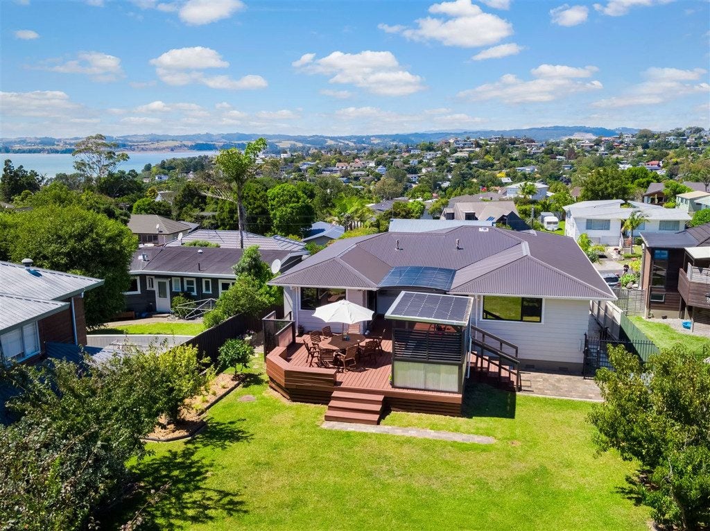 21A Alexander Street, Cockle Bay, Auckland - Carousel 2