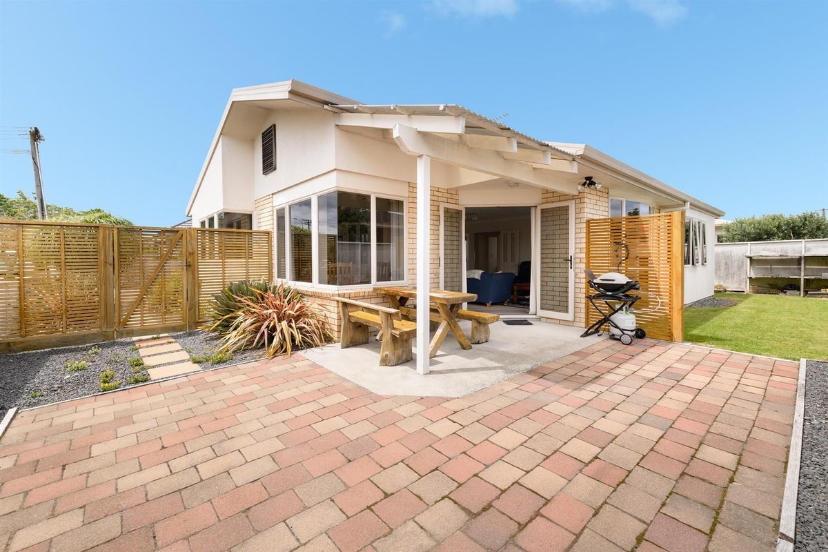 56A Pemberton Crescent, Greerton, Tauranga - Carousel 1