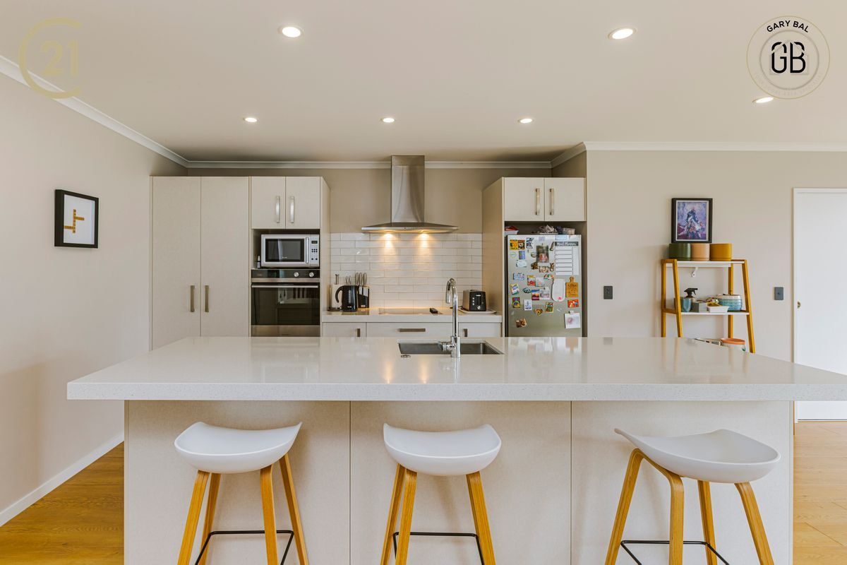 14 Hopuni Way, Takanini, Auckland - Carousel 1