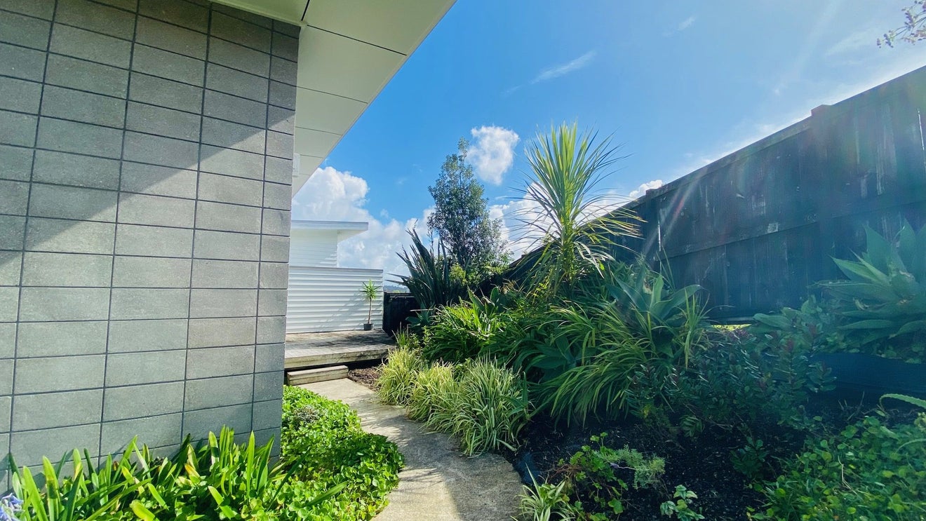 15 Schopolo Place, Schnapper Rock, Auckland - Carousel 2