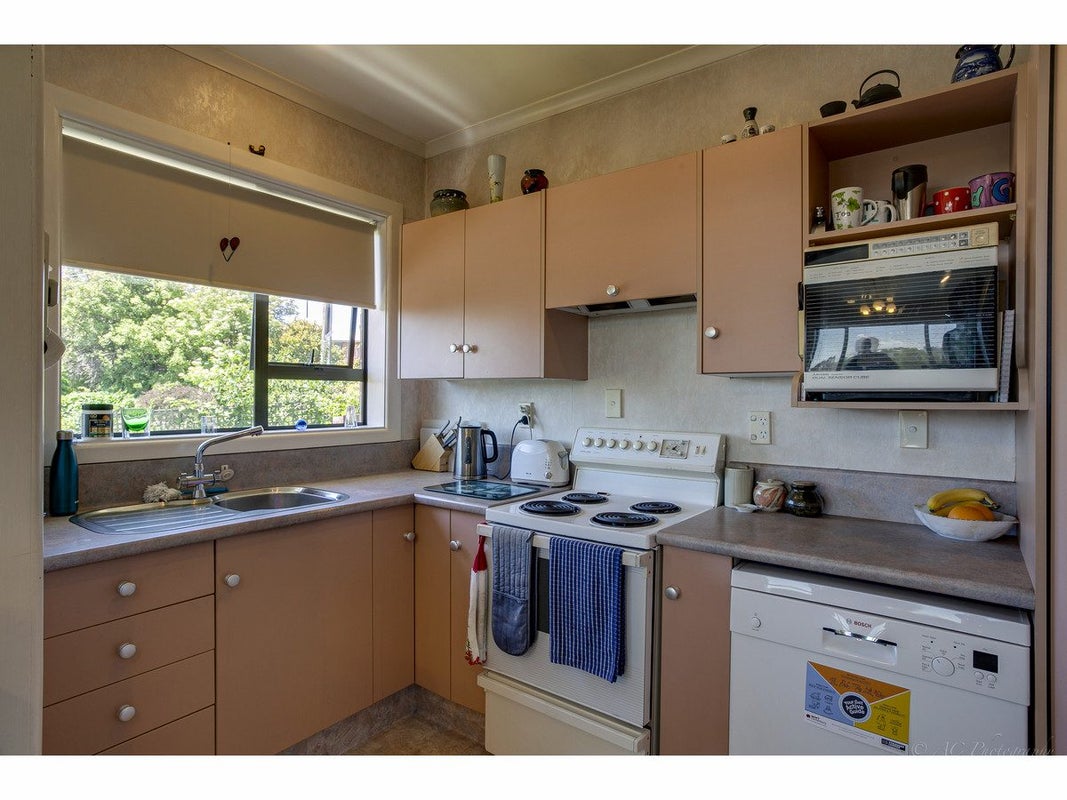 9 Luxmoore Road, Waimataitai, Timaru - Carousel 2
