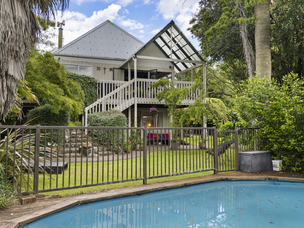 24 Tawhero Road, Bombay - Carousel 1