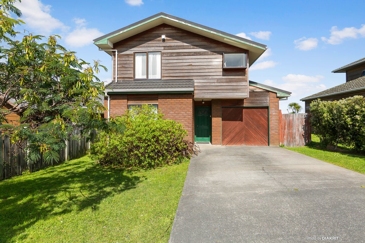 1 Bay Lair Grove, Island Bay, Wellington - Carousel 1