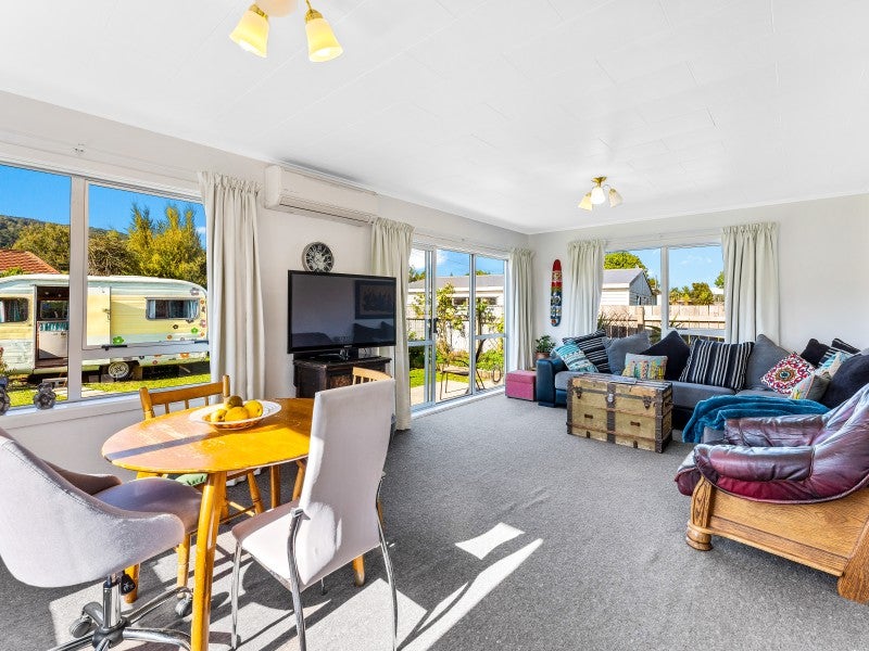 1/13 Bentinck Street, Wallaceville, Upper Hutt - Carousel 2