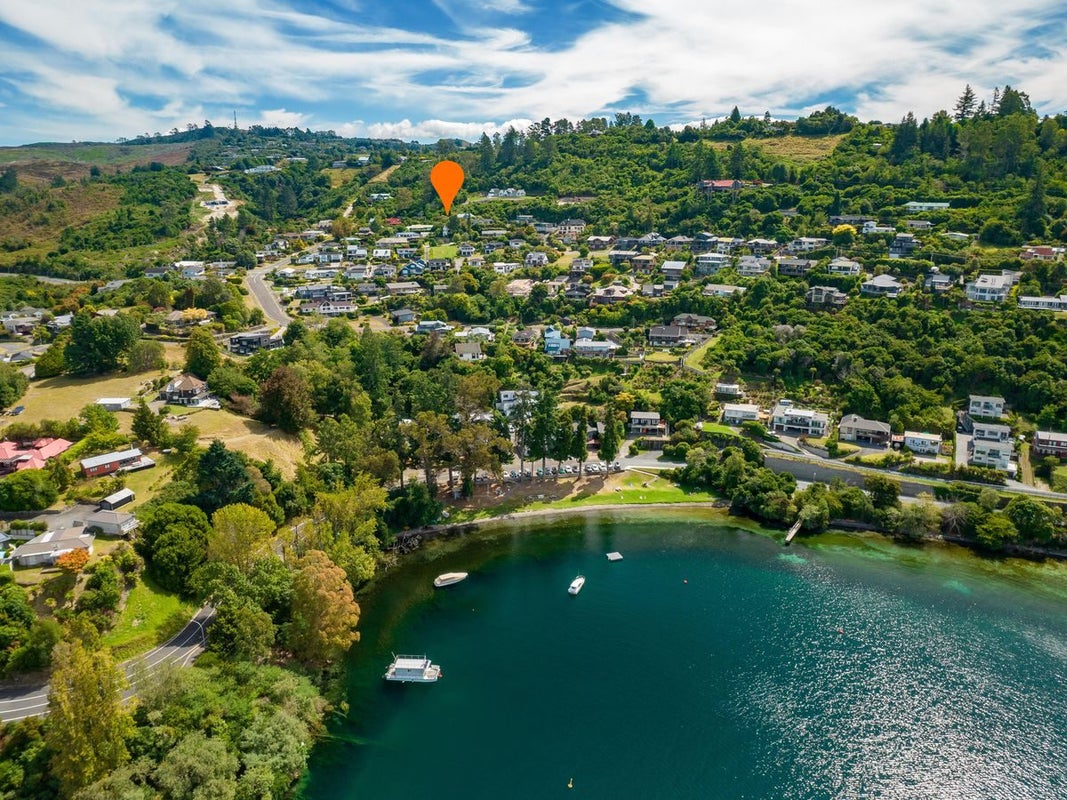 102 Wakeman Road, Acacia Bay, Taupo - Carousel 1