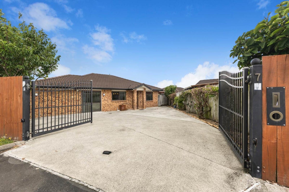 7 Sai Street, Flat Bush, Manukau City, Auckland - Carousel 1