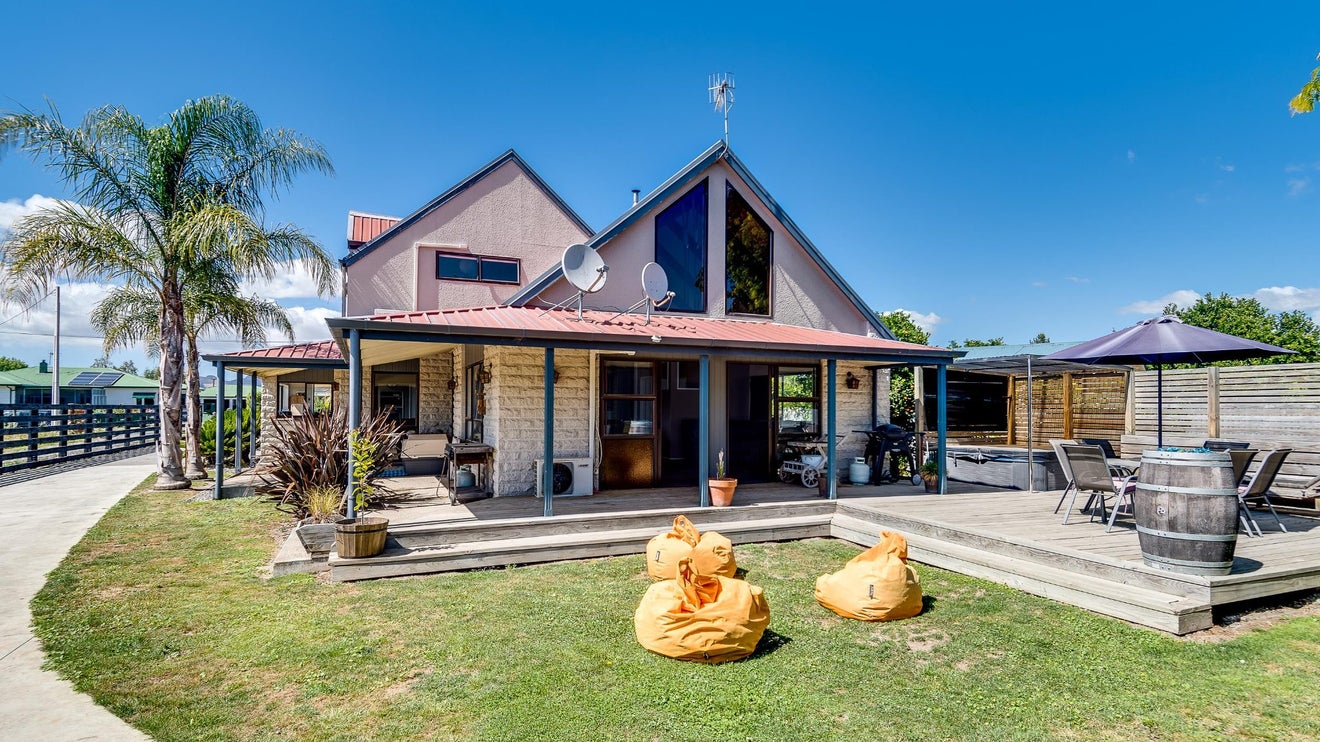 27 Panapa Road, Waipatu, Hastings - Carousel 1