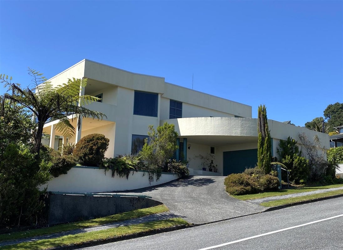 87 Main South Road, Karoro, Greymouth - Carousel 1