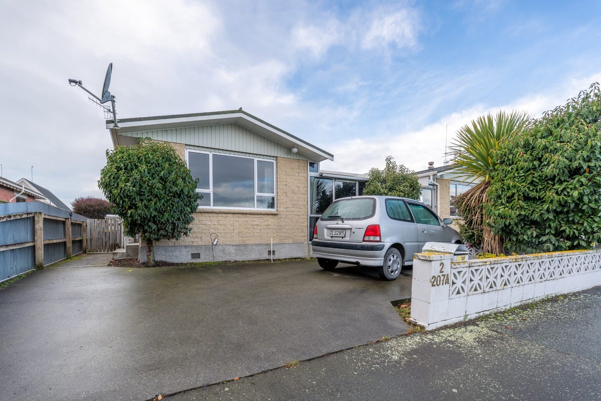 A1/207 Otipua Road, West End, Timaru - Carousel 1