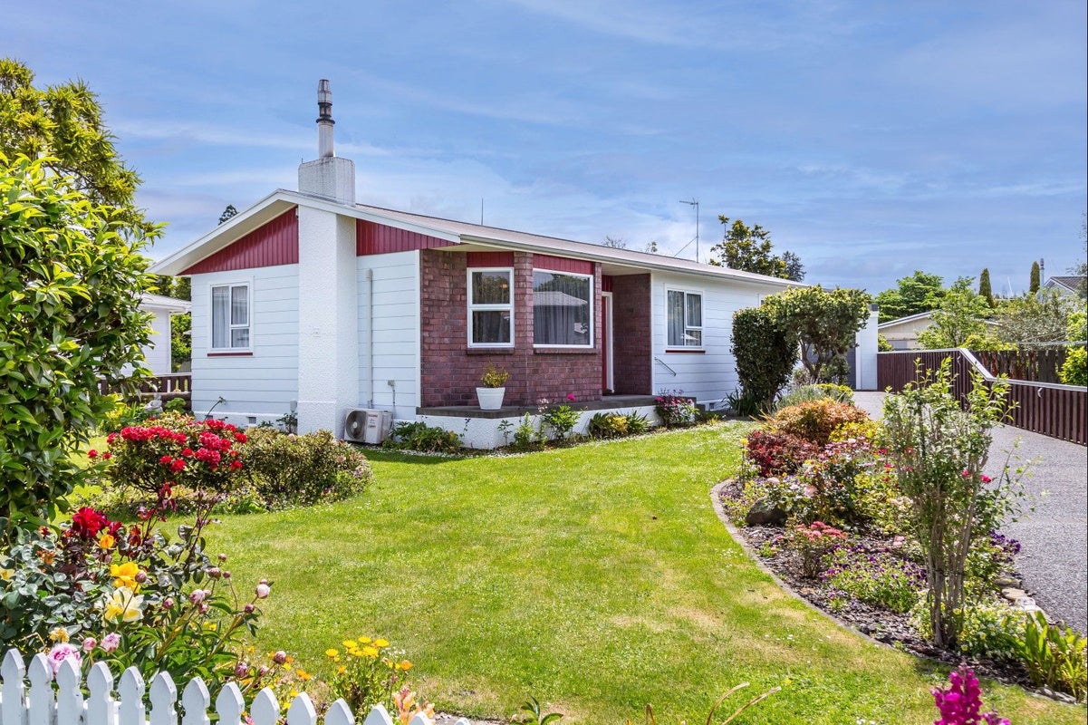 10 Ranfurly Street, Solway, Masterton - Carousel 1