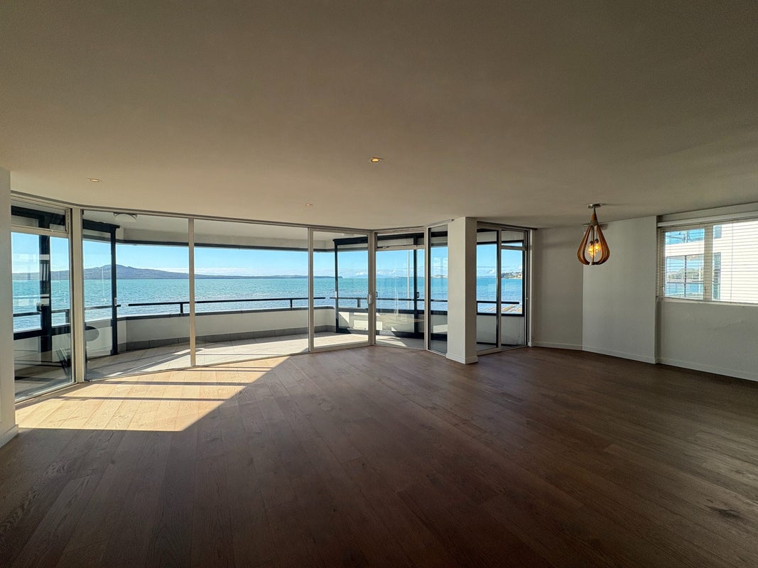 2/165 Tamaki drive, Kohimarama, Auckland - Carousel 2