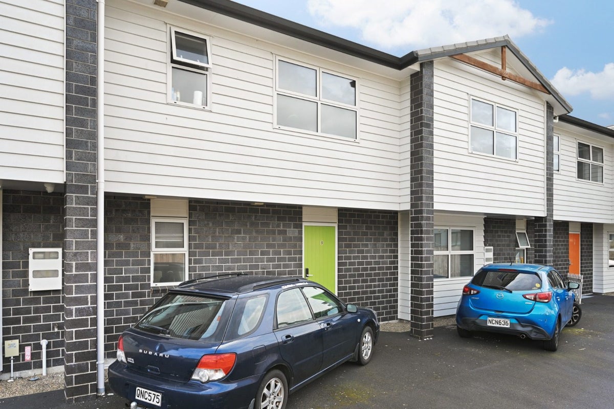 3/16 Hogan Street, Hamilton East, Hamilton - Carousel 2