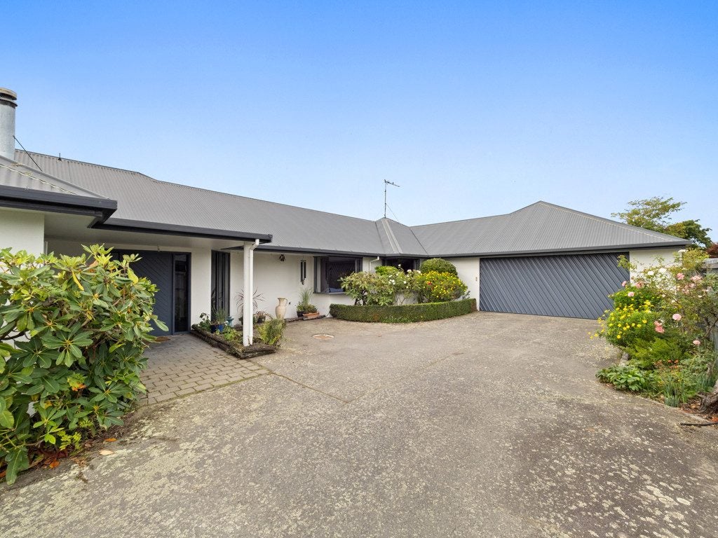 3 Falcon Drive, Allenton, Ashburton - Carousel 1