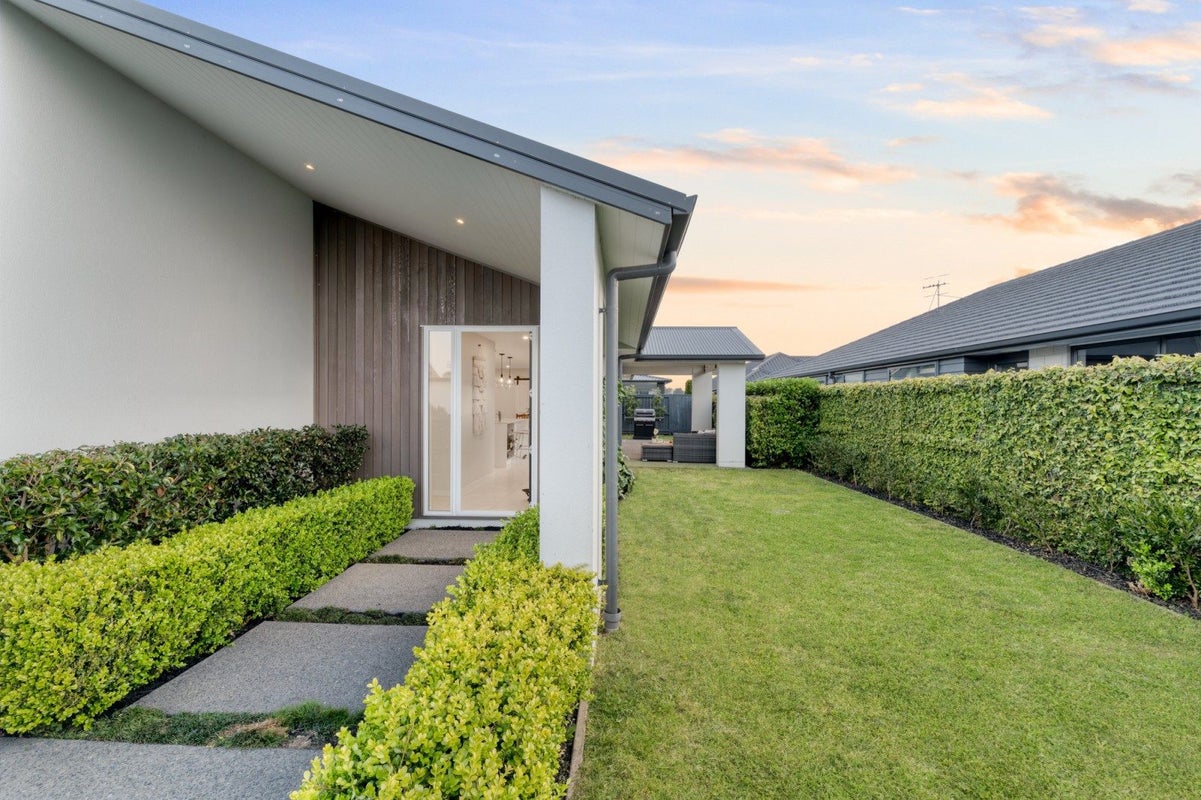 70 Penetaka Heights, Pyes Pa, Tauranga - Carousel 2