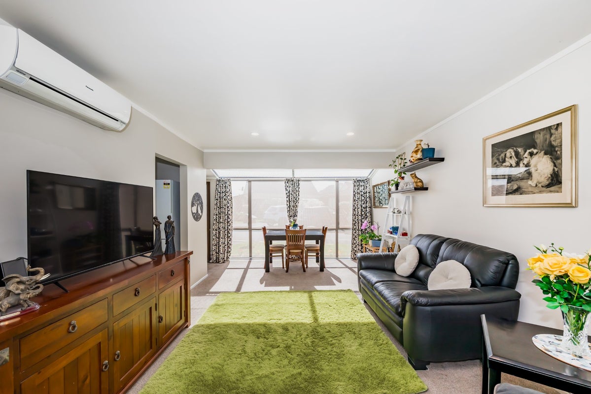 26/72 Rimu Road, Raumati Beach, Paraparaumu - Carousel 1