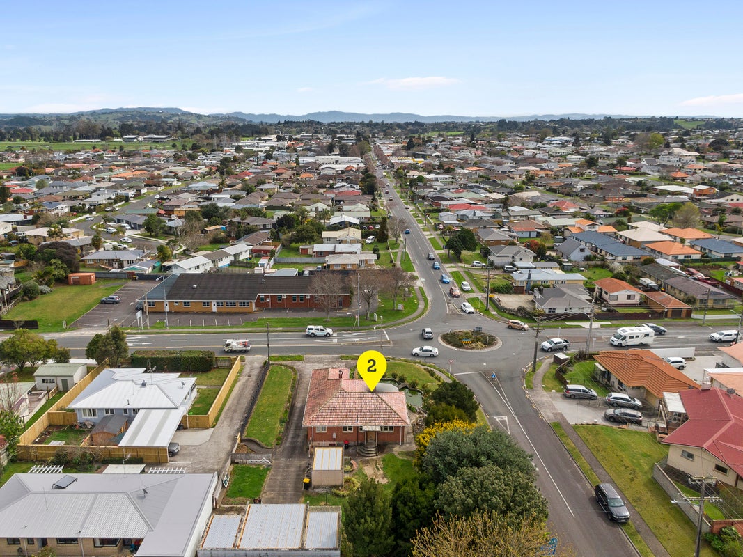 2 Oropi Road, Greerton, Tauranga - Carousel 2