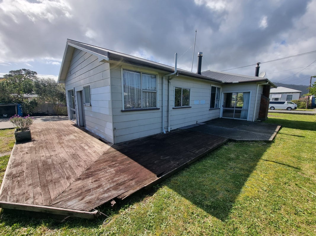 24 Doyle Street, Blaketown, Greymouth - Carousel 22
