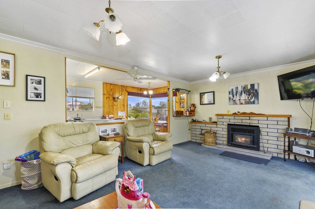 15 Phoebe Place, Sunnybrook, Rotorua - Carousel 1
