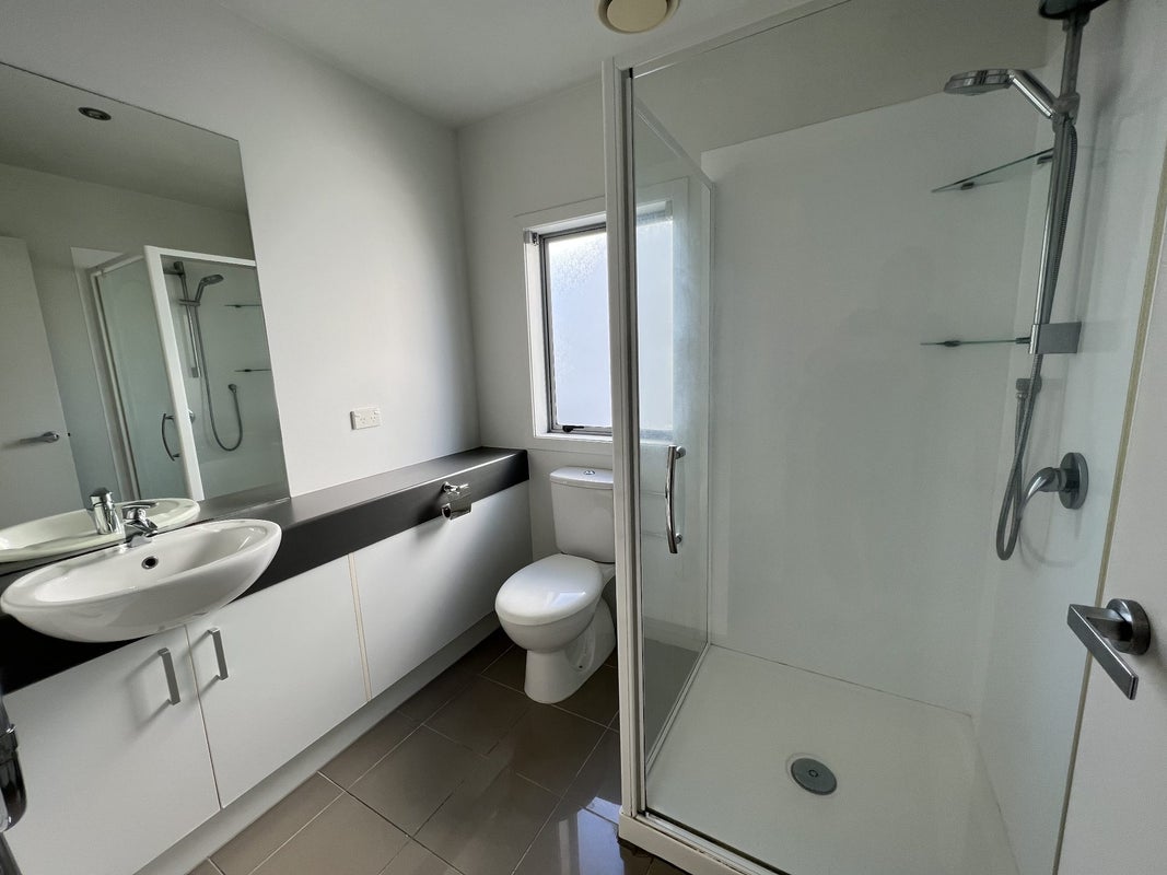 8D/60 Masons Road, Oteha, Auckland - Carousel 6