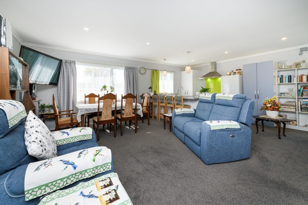 17 Sinclair Avenue, Highbury, Palmerston North - Carousel 2
