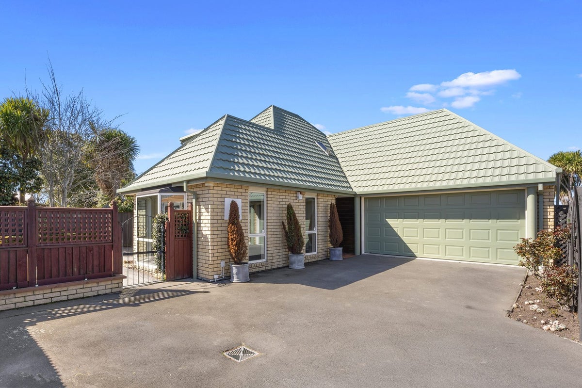 268A Sawyers Arms Road, Bishopdale, Christchurch - Carousel 1