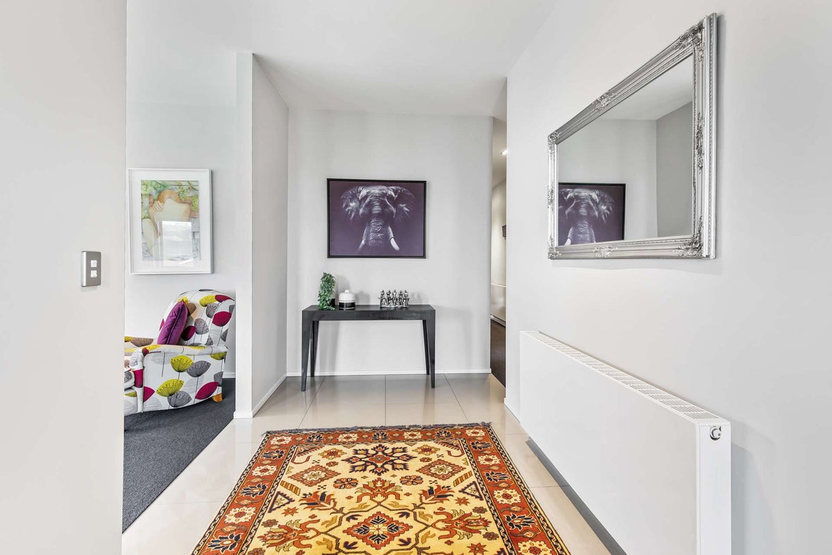 20 Paparoa Crescent, Aotea, Porirua - Carousel 2