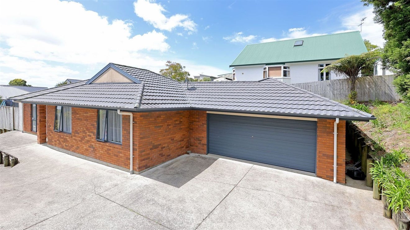 115C Woodglen Road, Glen Eden, Auckland - Carousel 1