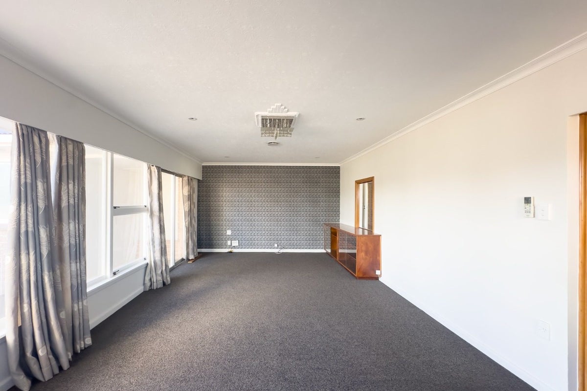 2/107 Halswell Road, Hillmorton, Christchurch - Carousel 2