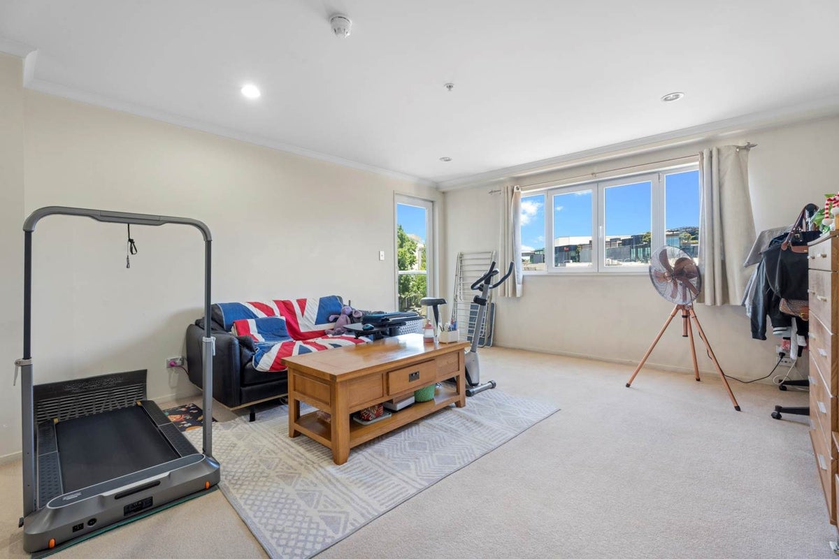 305/26 Remuera Road, Newmarket, Auckland - Carousel 2
