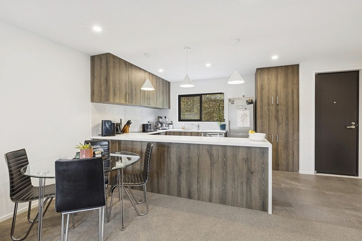 21 Holystone Road, Whitby, Porirua - Carousel 1