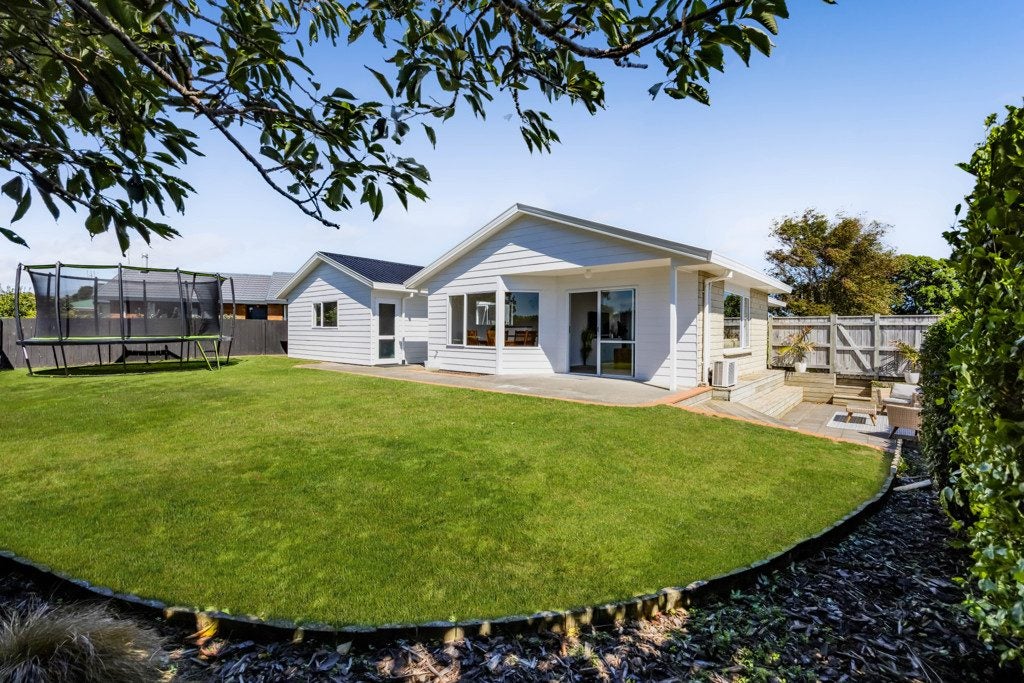 66 Sunnyvale Street, Bell Block, New Plymouth - Carousel 1
