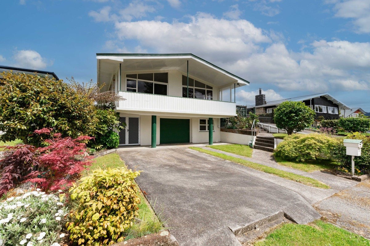 176 Golf Road, Taumarunui, Taumarunui - Carousel 1