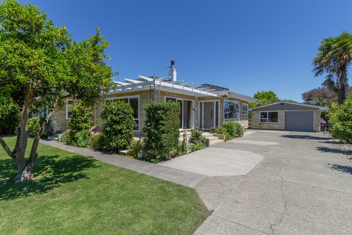 4 Pembroke Street, Taradale, Napier - Carousel 20