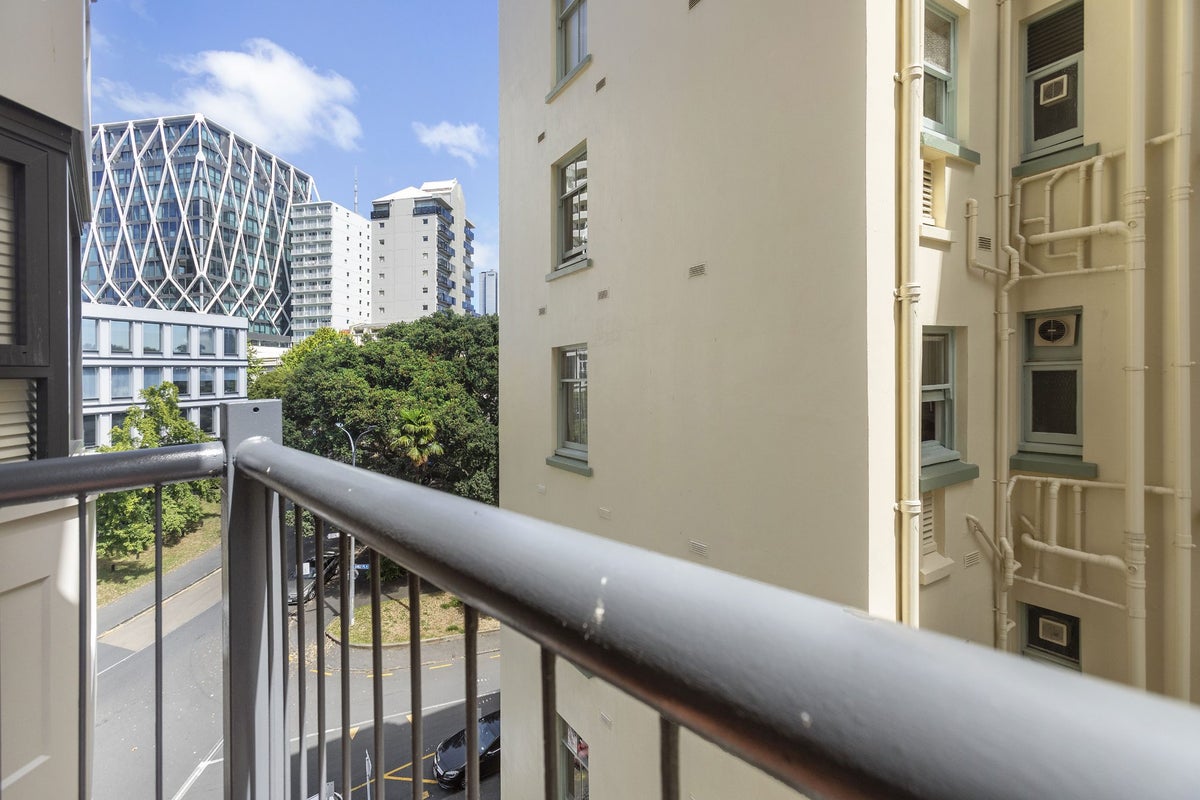 5D/2 Eden Crescent, Auckland Central, Auckland - Carousel 8