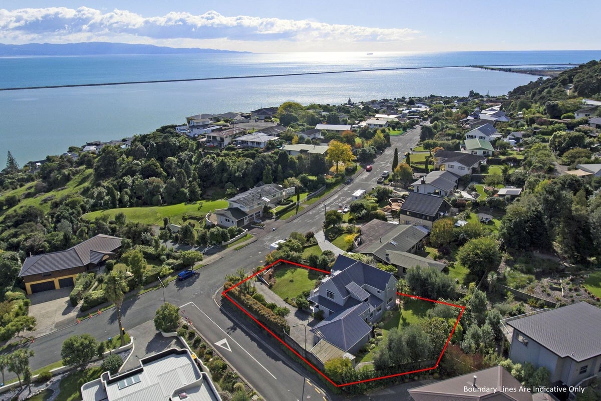 65 Wastney Terrace, Marybank, Nelson - Carousel 2