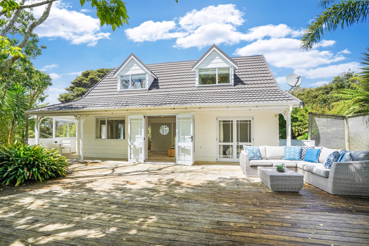 33B SALISBURY RD, Birkdale, Auckland - Carousel 1