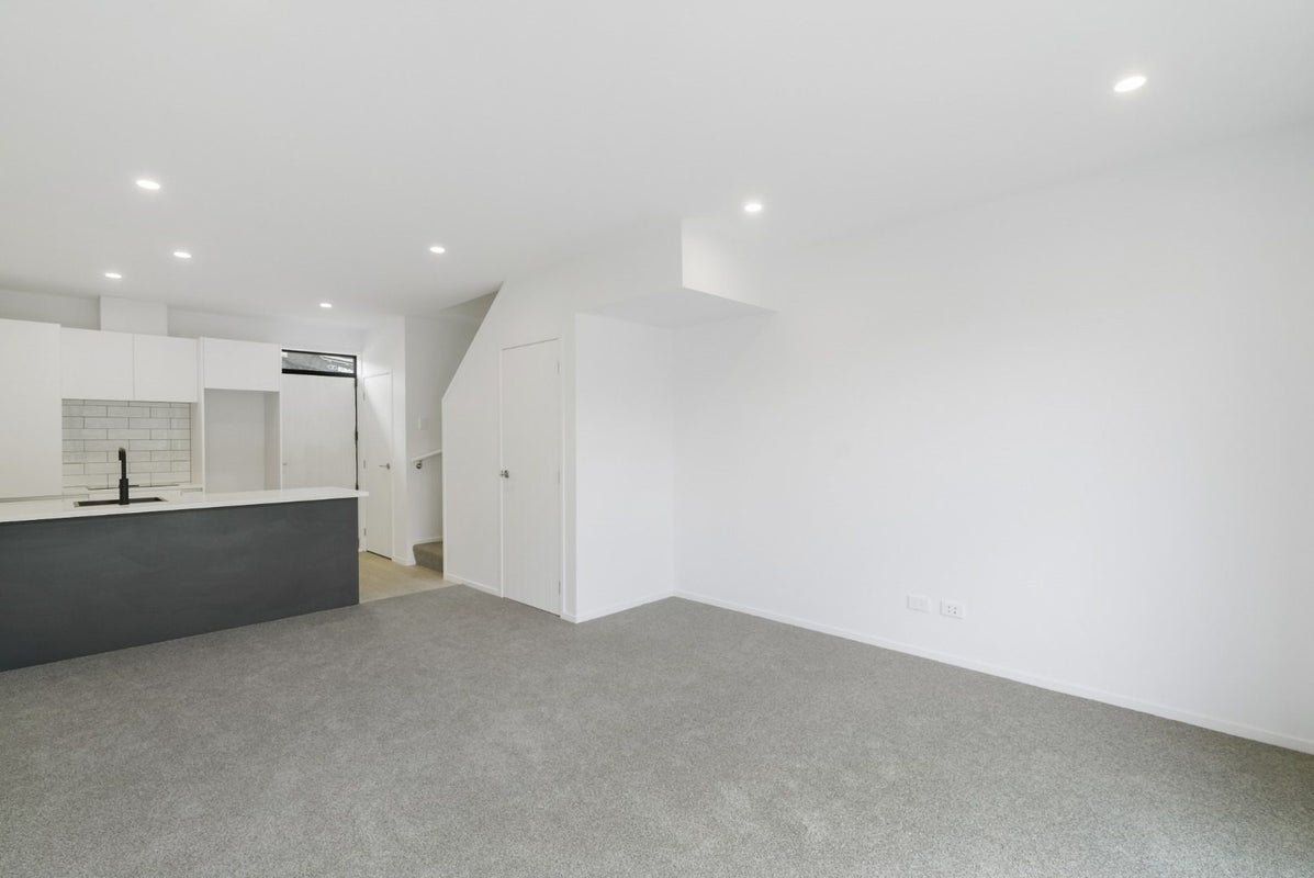 1/1 Jersey Avenue, Mount Albert, Auckland - Carousel 2